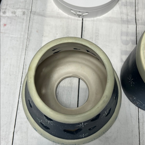 ✨ Evening Angels Gather Here Candle Holder – Angel & Hearts Cutout Luminary - Picture 7 of 12